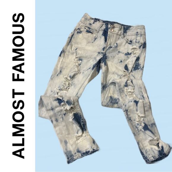 Almost Famous Junior Distressed and Tie-Dyed Skinny Jeans - Size 5 - Picture 2 of 2